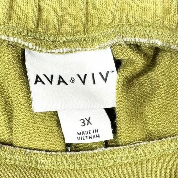 Ava Viv Plus Size 3X Shorts Army Green Pockets Solid Elastic Waist Pull On - Picture 3 of 3